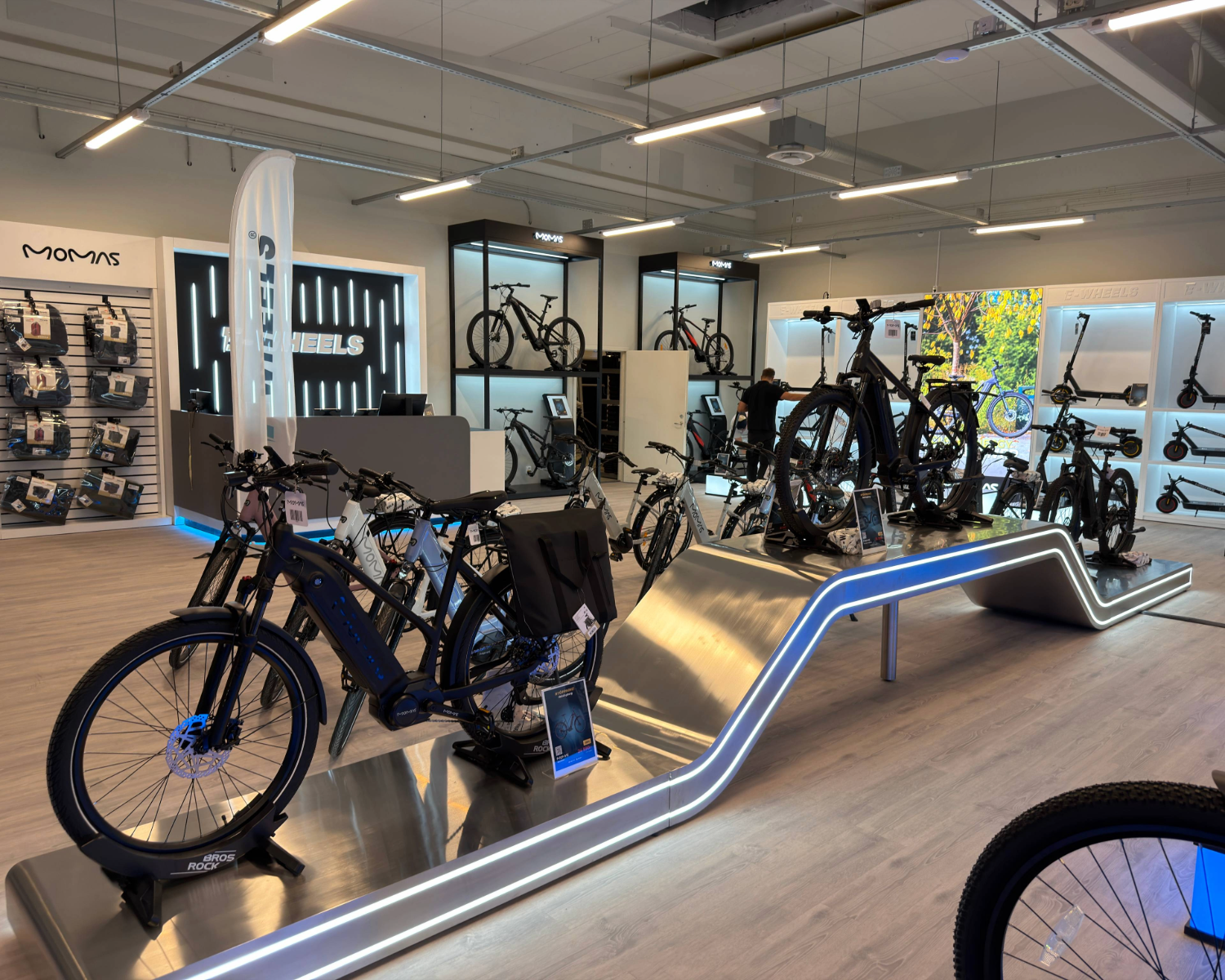 E-Wheels Helsingborg &ndash; butiksbild 5