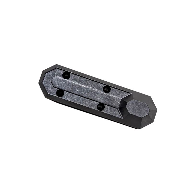 8914 - Plastdeksel til forhjul E4.jpg