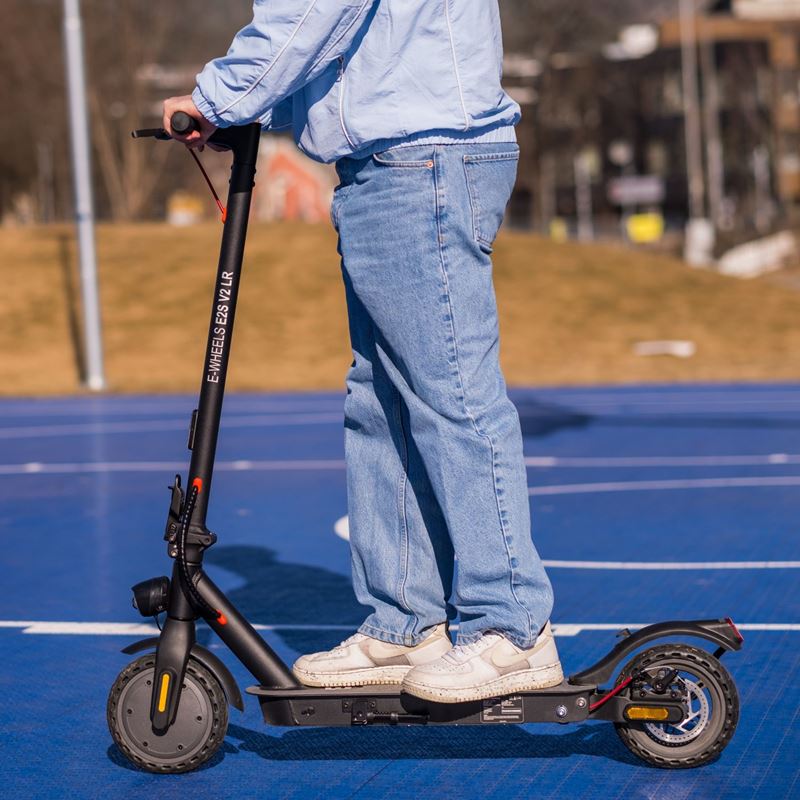 E2S V2 Long Range 2025 - Svart - P.fri - 20 km/t